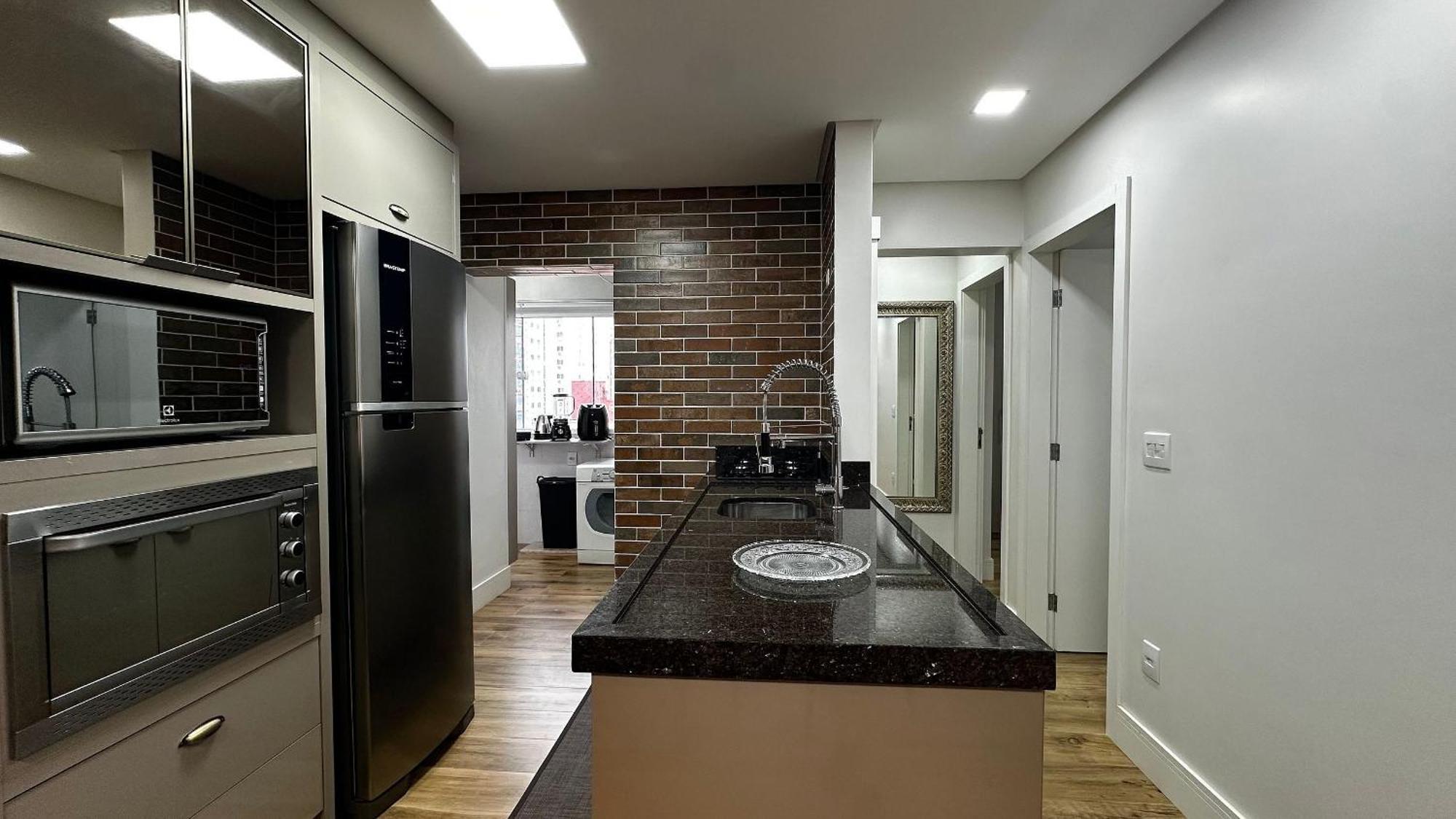 Apartamento Ms05- 2 Quartos| Quadra Mar| Tela Protecao| Centro *