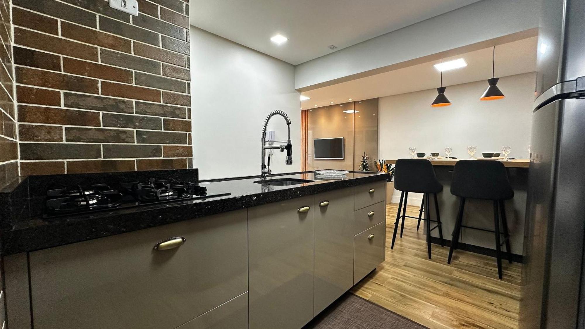 Apartamento Ms05- 2 Quartos| Quadra Mar| Tela Protecao| Centro