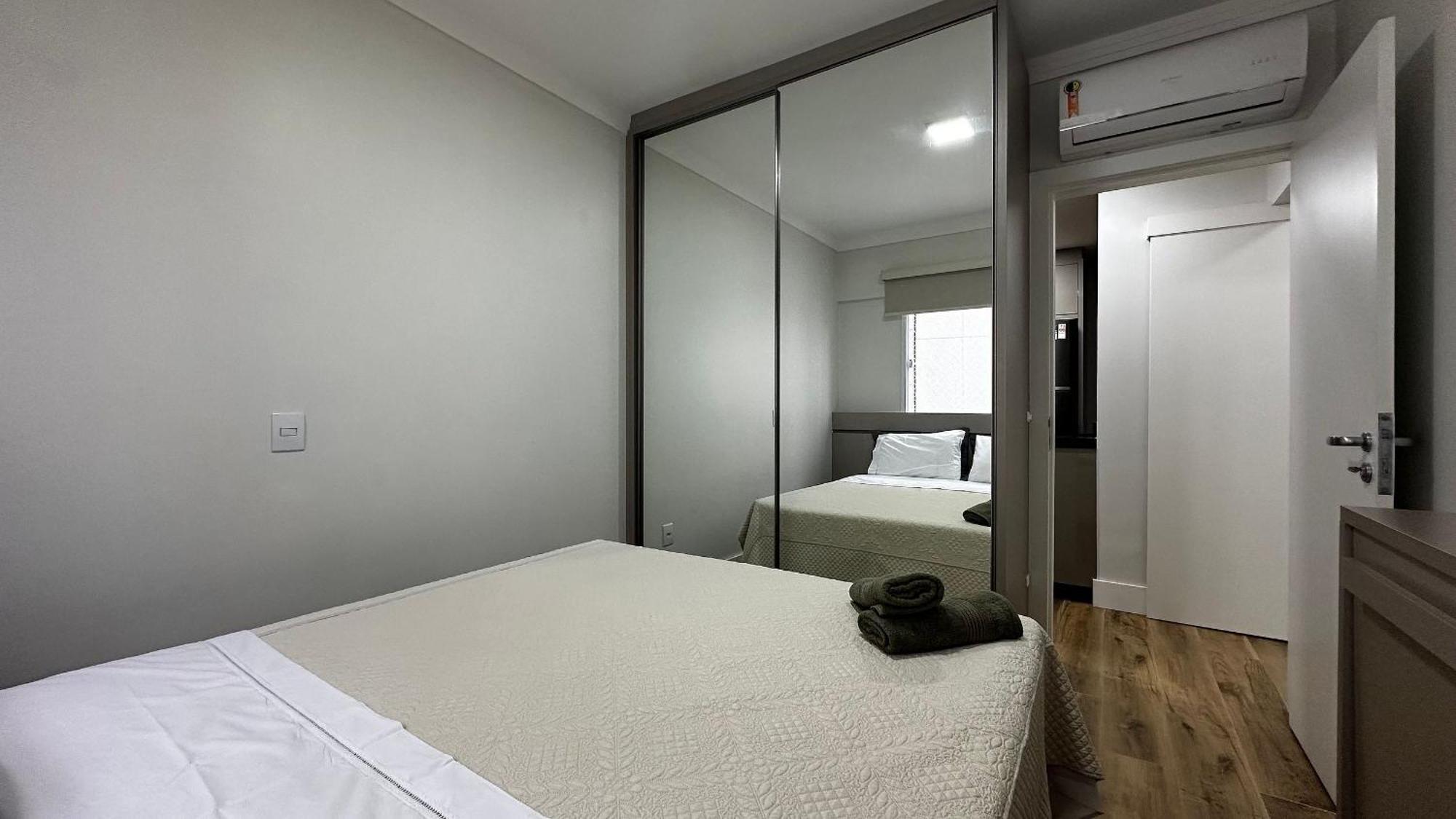 Ms05- 2 Quartos| Quadra Mar| Tela Protecao| Centro Apartamento *